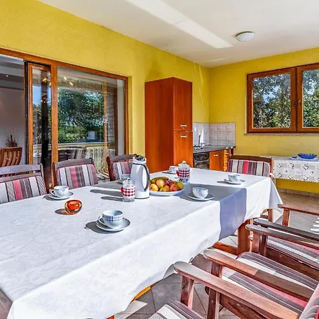 Gorgeous In With Wifi Holiday home Medulin
